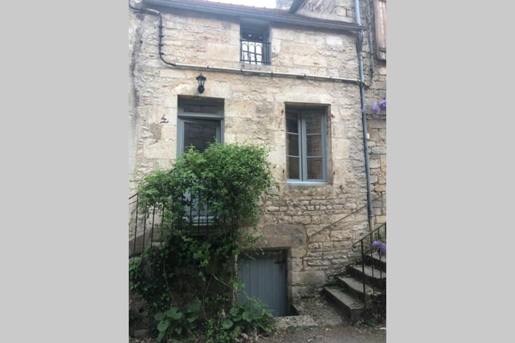 La petite maison médiévale de Melanie Flavigny-sur-Ozerain Esterno foto